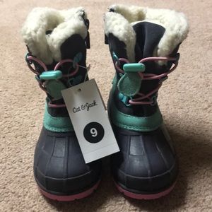 Cat & Jack toddler girl snow boots
